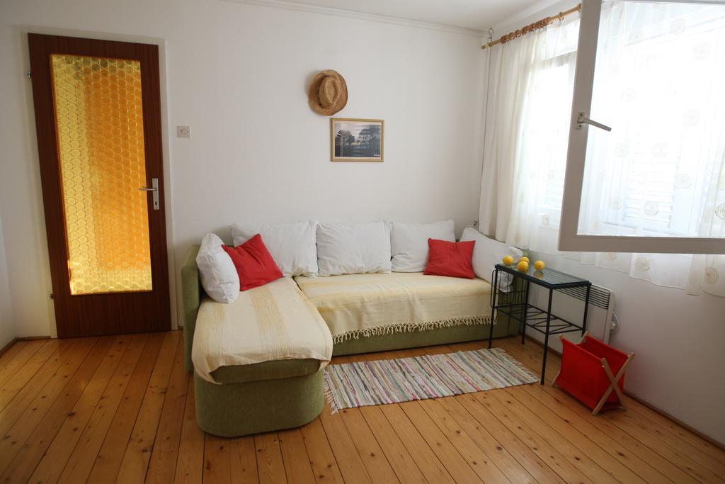 Kucica Ljubcek Villa Privlaka  Phòng bức ảnh